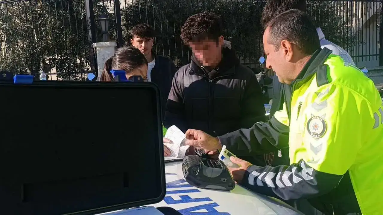 Manavgat’ta 6 Yaşındaki Çocuğa Çarpıp Kaçtı! Yakalanması Uzun Sürmedi 3